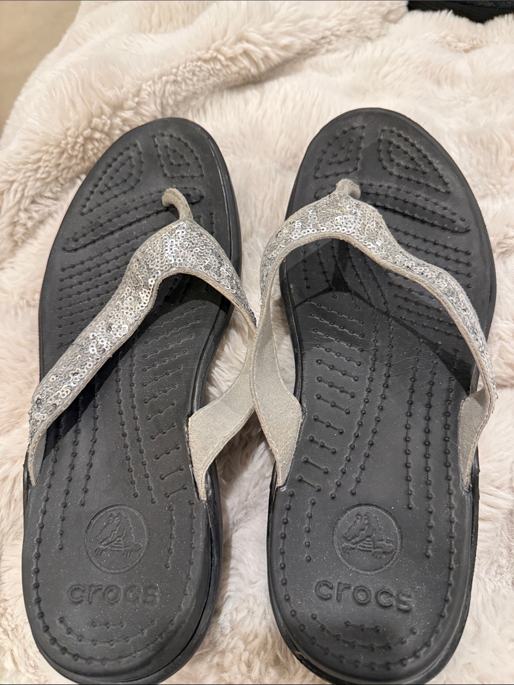 CROCS Women’s Silver Sequin Thong Sandals